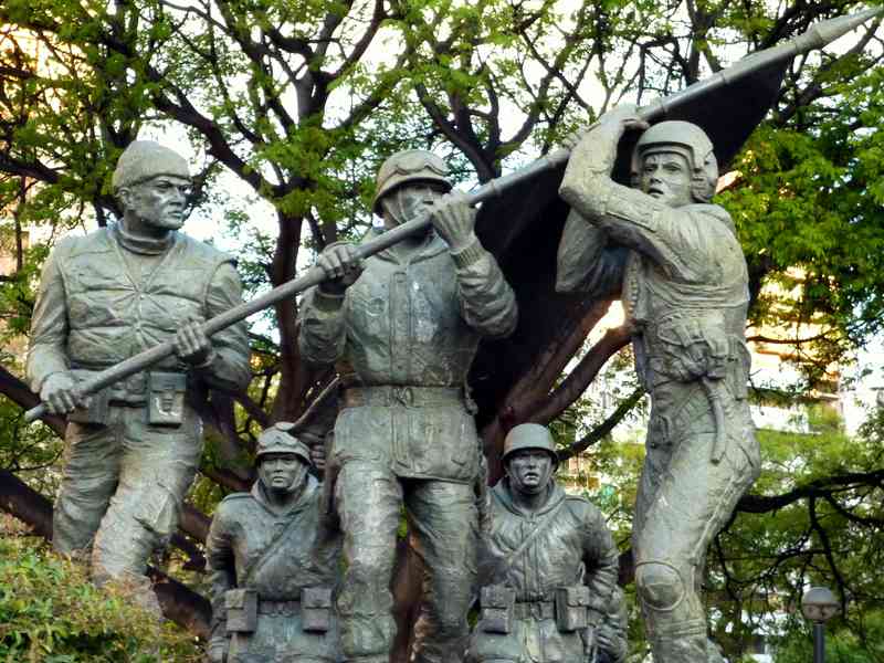 008 Cordoba Malvinas Memorial 24th Oct 2012.jpg